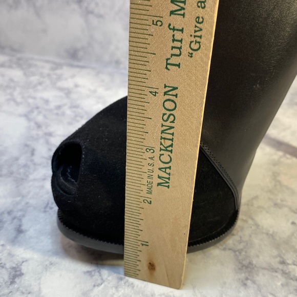 Louis Vuitton Leather & Suede Peep Toe Heeled Booties 38.5 - Picture 9 of 12